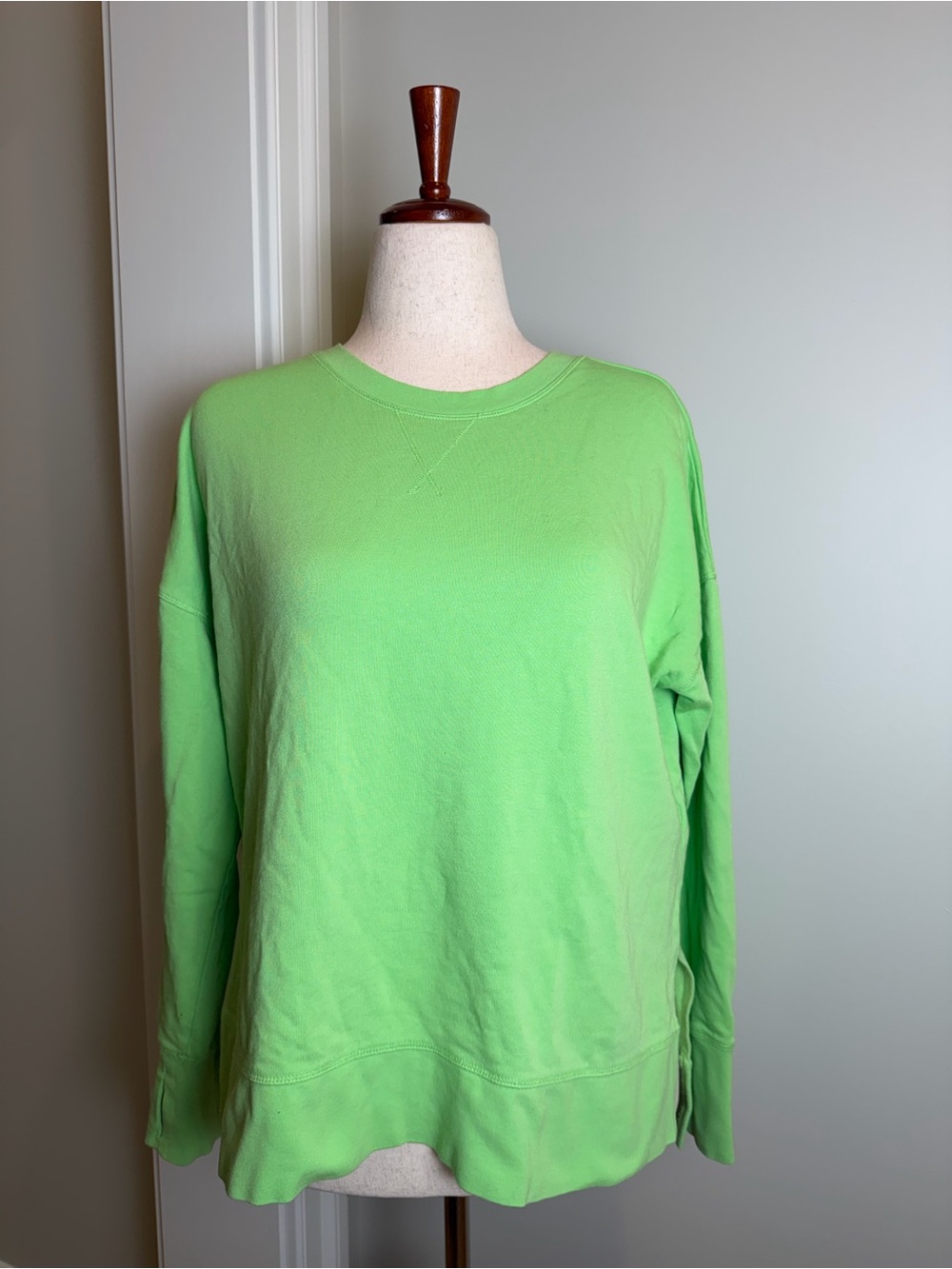 Sweaty Betty Lime Green Crewneck Sweatshirt